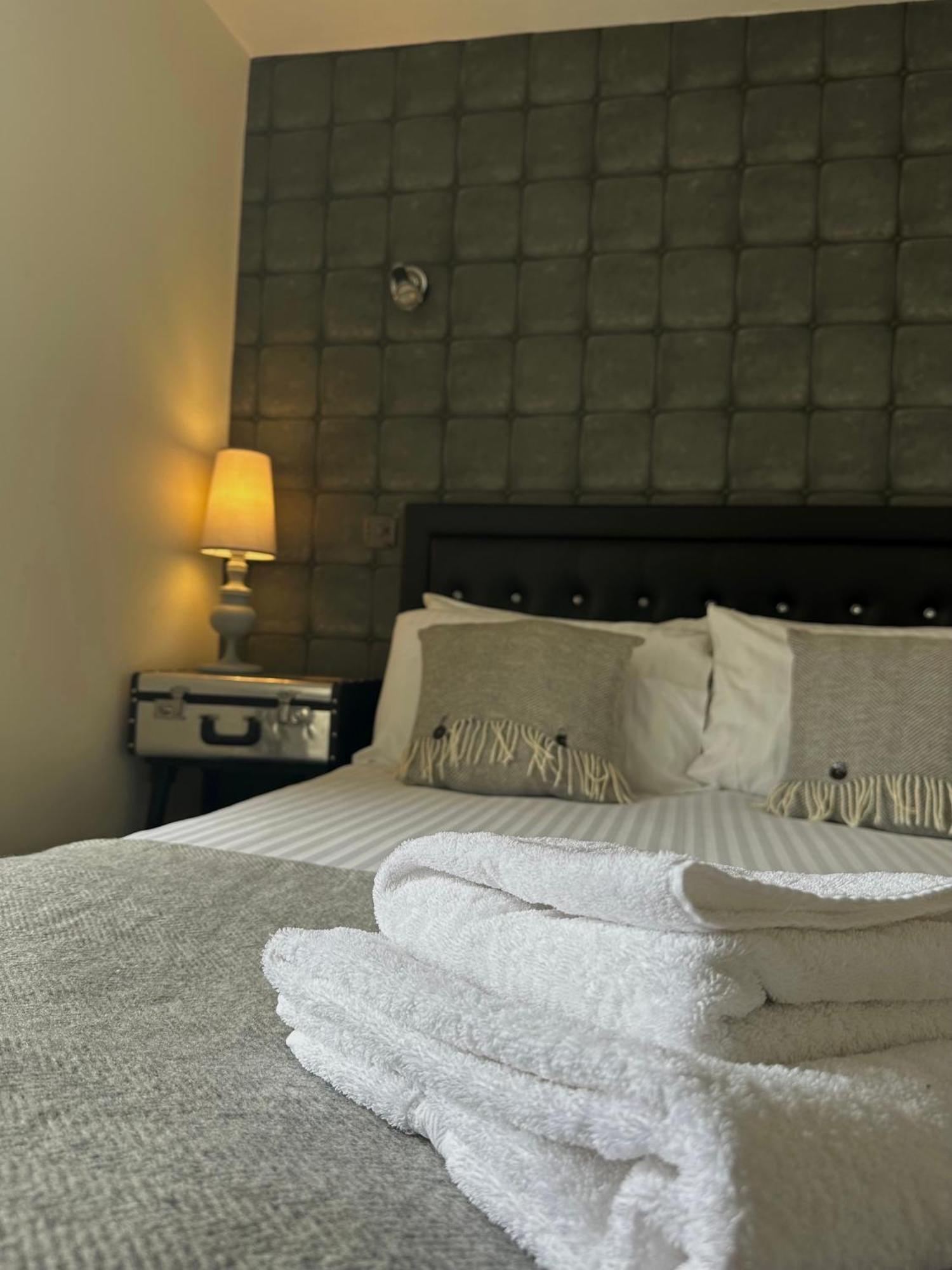 Hotel The 3*