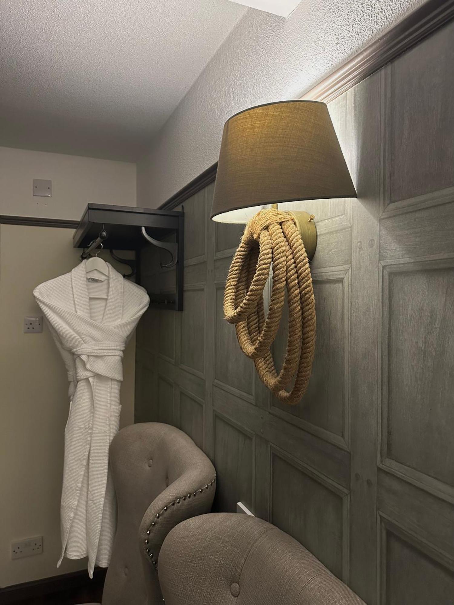 Hotel The 3*