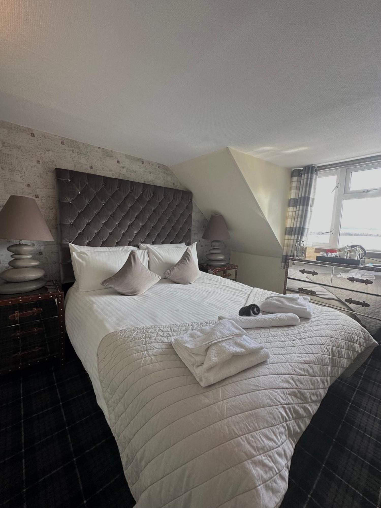 The Hotel 3*