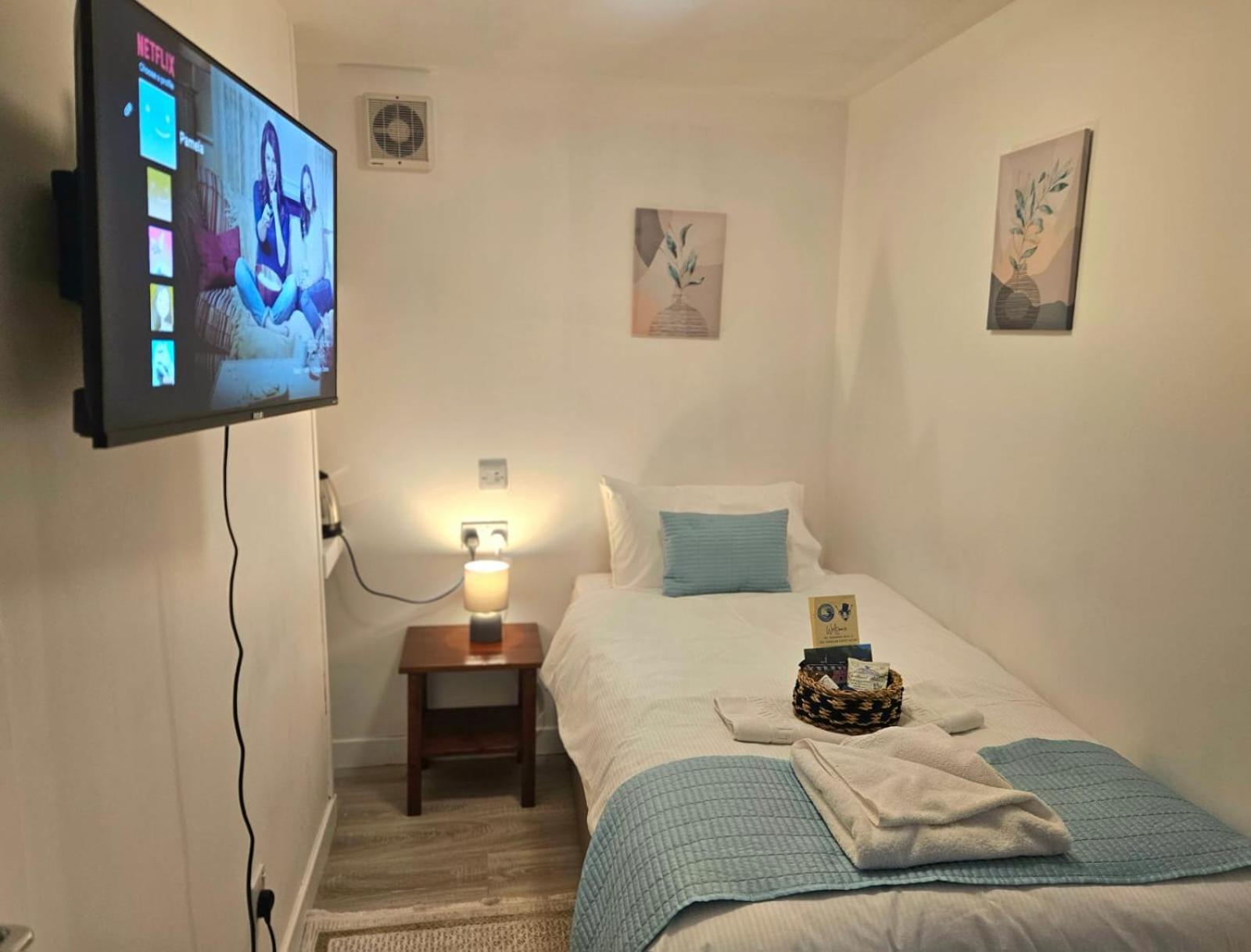 The Hotel 3*